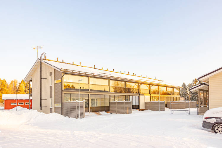 Mäntytie 12 A takapuoli talvella